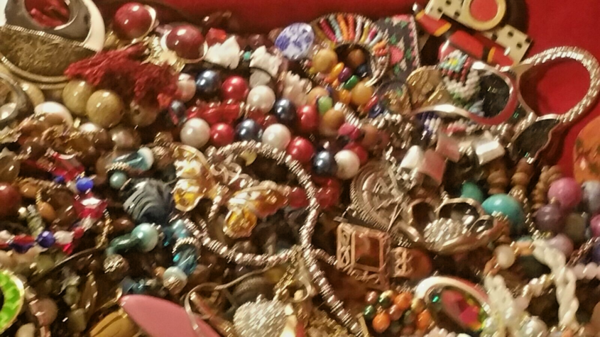 Vintage-Estate-Costume-Jewelry-Lots-All-Wear-FREE-SHIPPING-204162560392-15