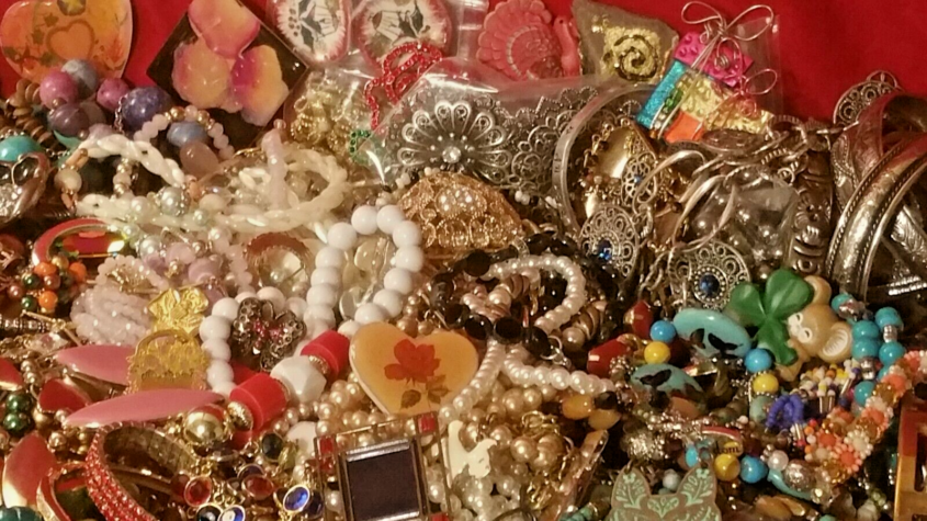 Vintage-Estate-Costume-Jewelry-Lots-All-Wear-FREE-SHIPPING-204162560392-5