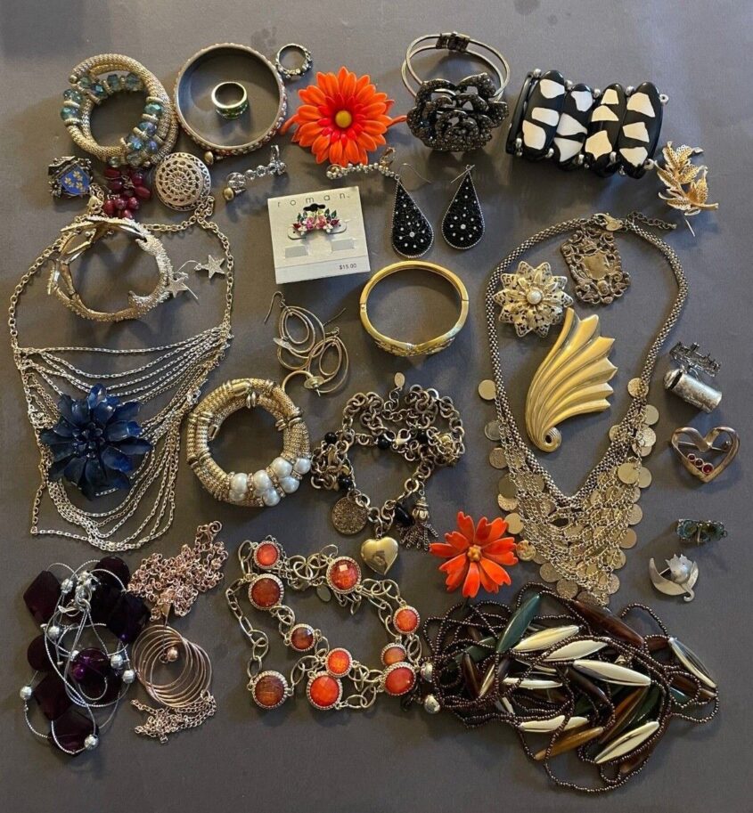 CREATE-YOUR-OWN-LOT-VTG-MCM-ESTATE-RHINESTONE-JEWELRY-5-FIRST-10-OFF-2-0R-MORE-195962138014-2
