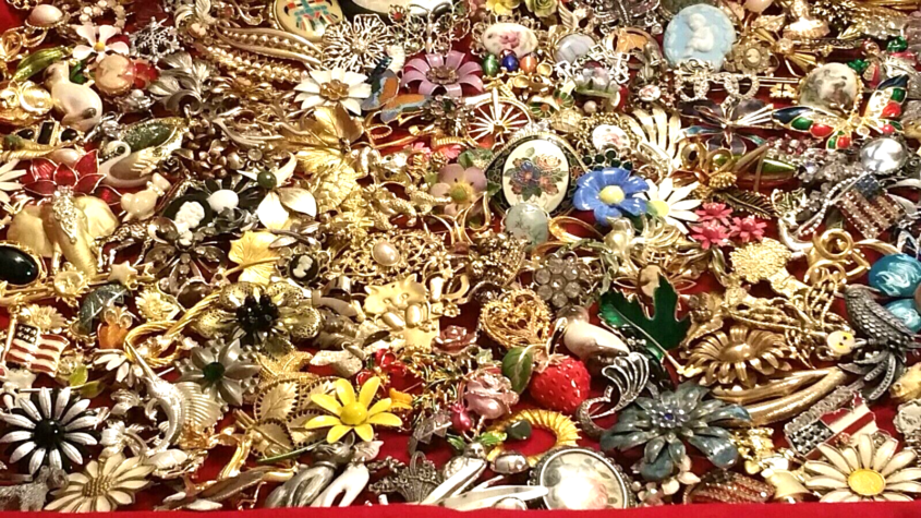 Vintage-Costume-Jewelry-Lots-Brooches-Signed-Unsigned-All-Wear-204227037846-4