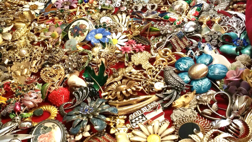 Vintage-Costume-Jewelry-Lots-Brooches-Signed-Unsigned-All-Wear-204227037846-6