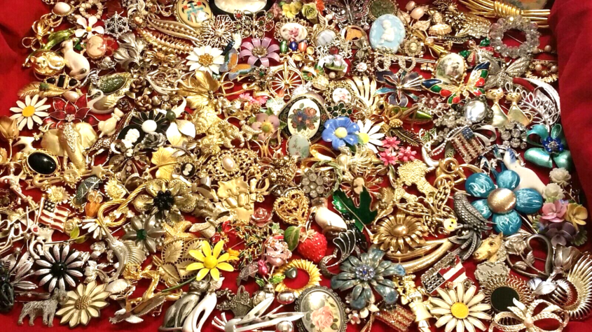 Vintage-Costume-Jewelry-Lots-Brooches-Signed-Unsigned-All-Wear-204227037846-8