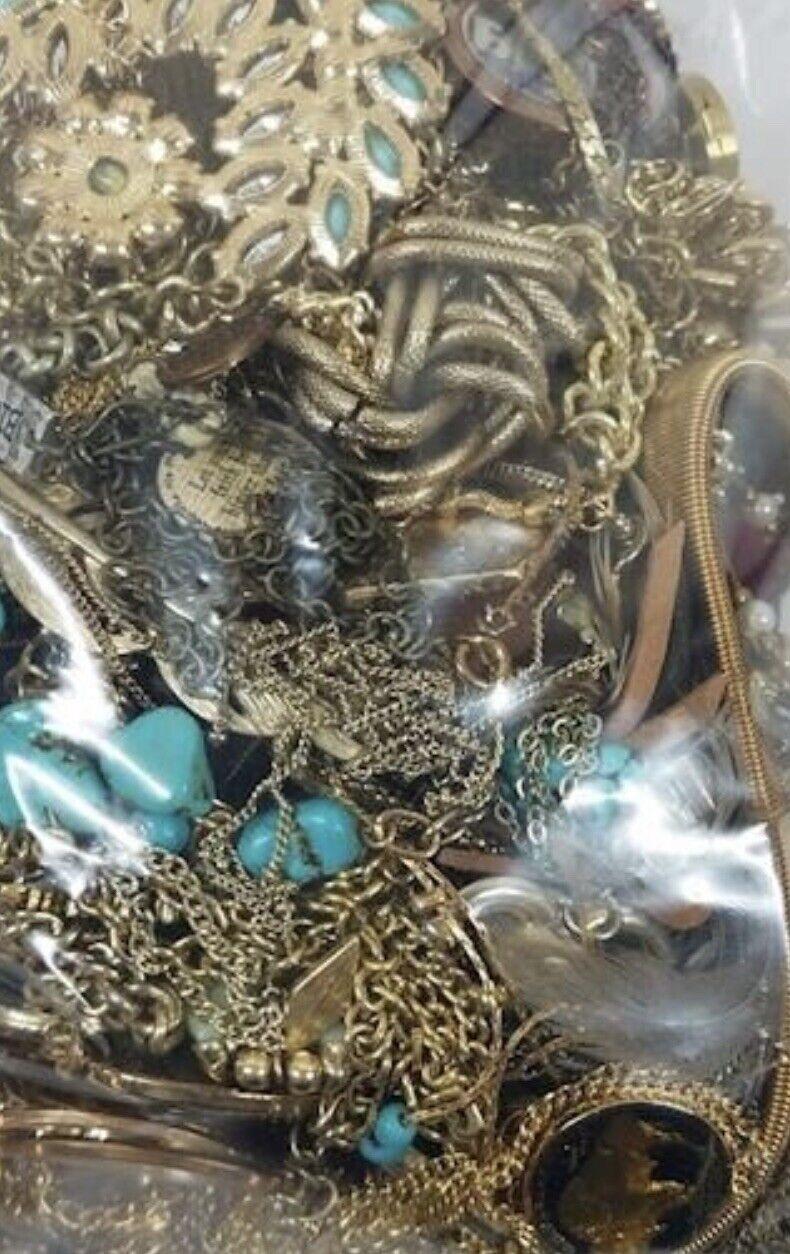 Vintage-Estate-COSTUME-JEWELRY-Lots-All-Wear-FREE-SHIPPING-See-Description-296187640759-8